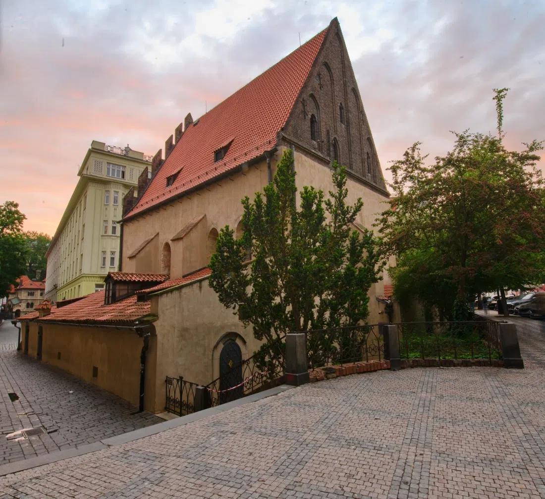Sinagoga Velha-Nova (Staronová synagoga), Praga