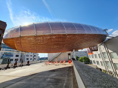 Centro de Arte Contemporáneo DOX